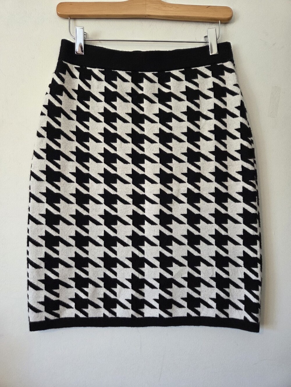 Nanette Lepore Black and White Houndstooth Knit Skirt